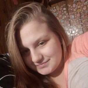 Meet your Posher, Kira